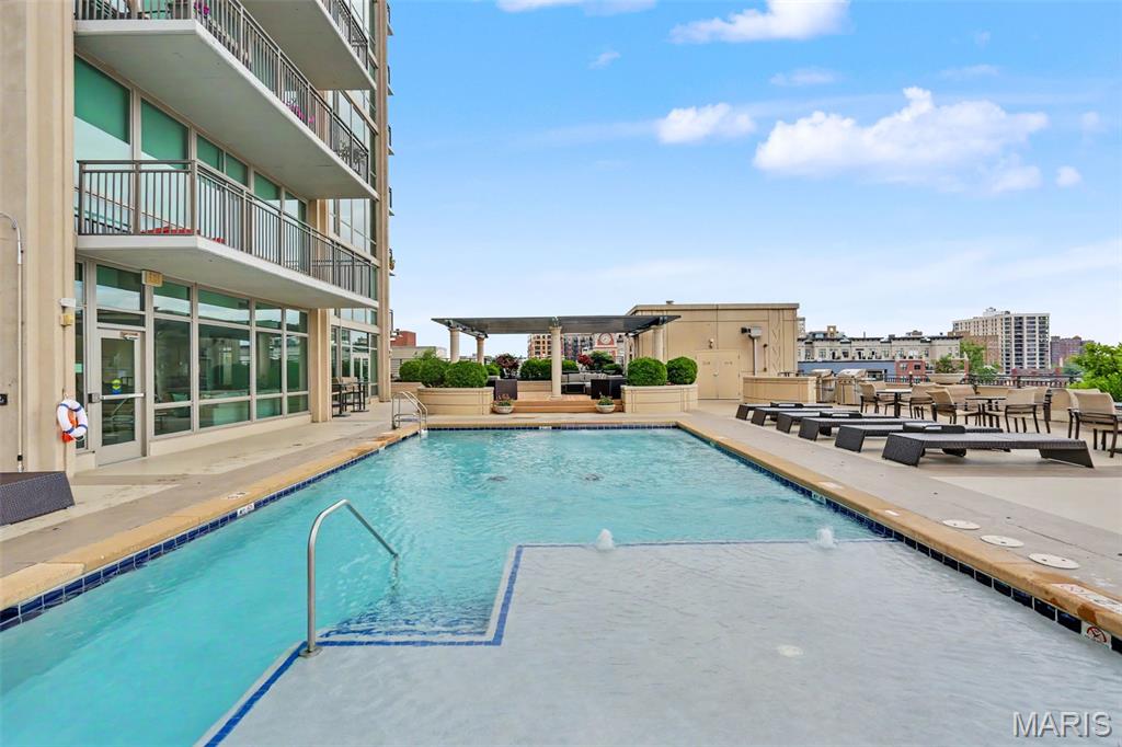Park East Tower - Residential