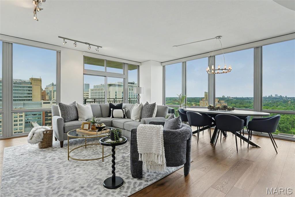 Park East Tower - Residential