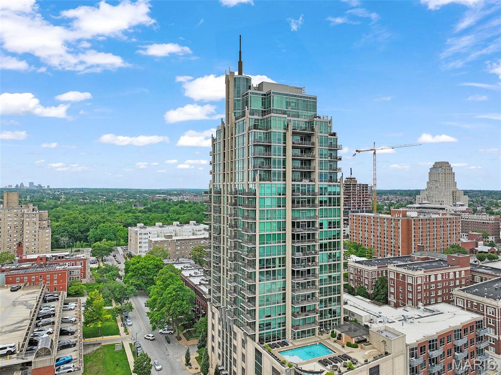 Park East Tower - Residential