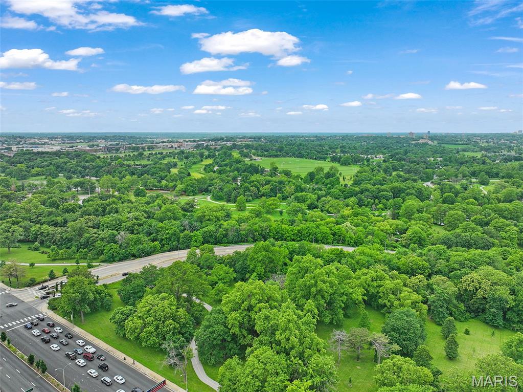 Park East Tower - Residential