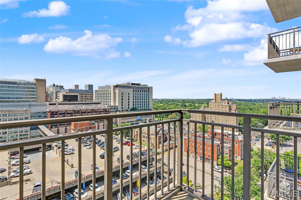 Park East Tower - Residential