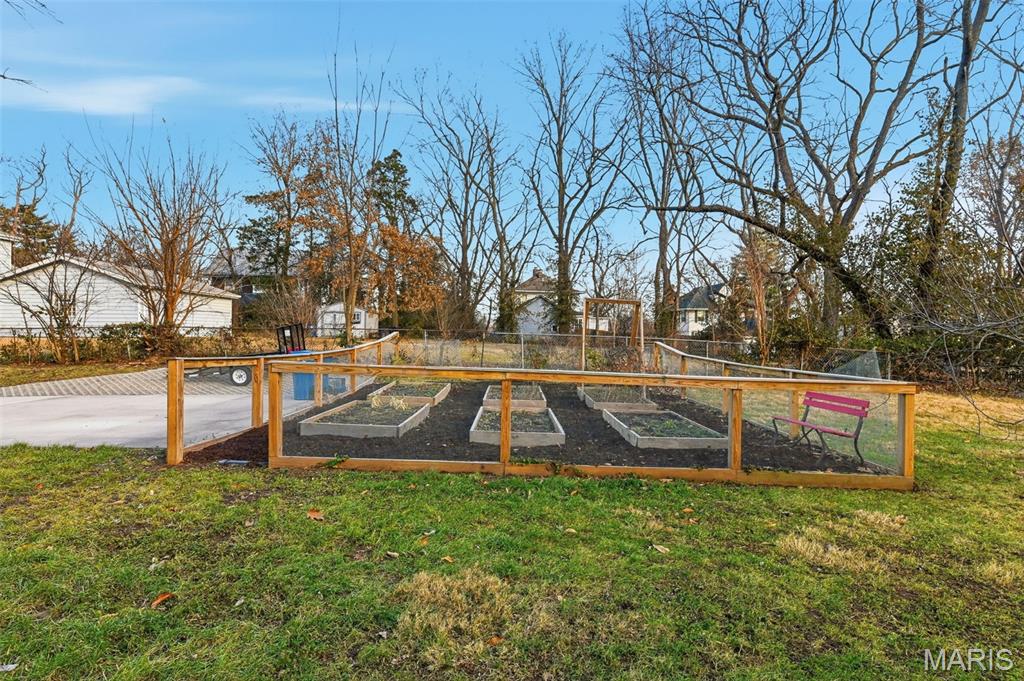 Colonial Forest - Residential