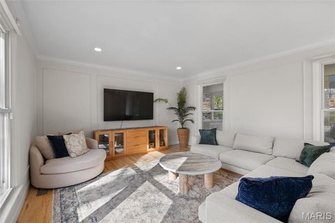 Tiny photo for 14121 Parliament Drive, Chesterfield, MO 63017 (MLS # 26003803)