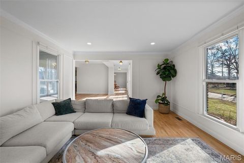 Tiny photo for 14121 Parliament Drive, Chesterfield, MO 63017 (MLS # 26003803)