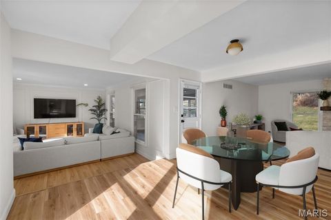 Tiny photo for 14121 Parliament Drive, Chesterfield, MO 63017 (MLS # 26003803)