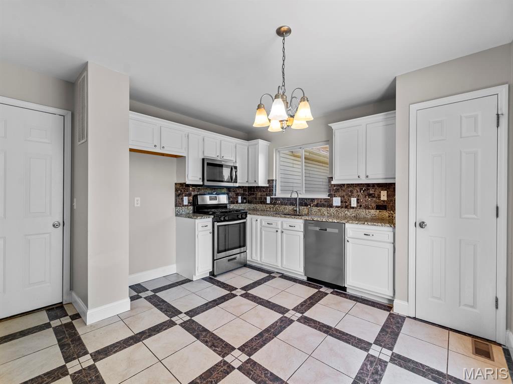 Valley Oaks 01 - Residential