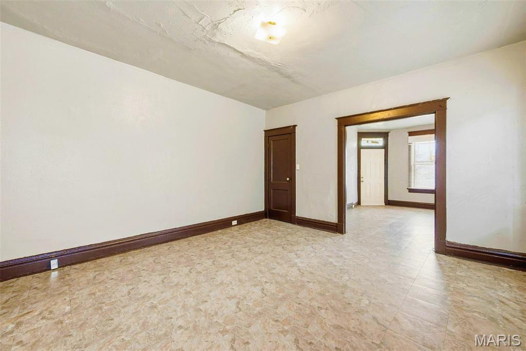 St Louis U Tr Add - Residential Income