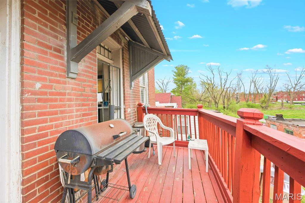 St Louis U Tr Add - Residential Income