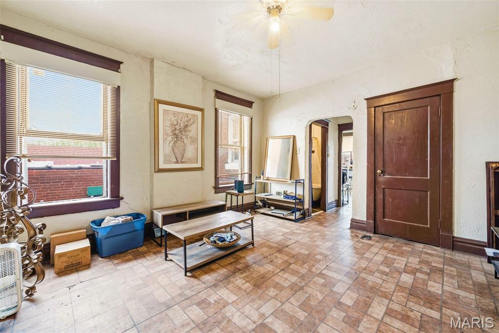 St Louis U Tr Add - Residential Income