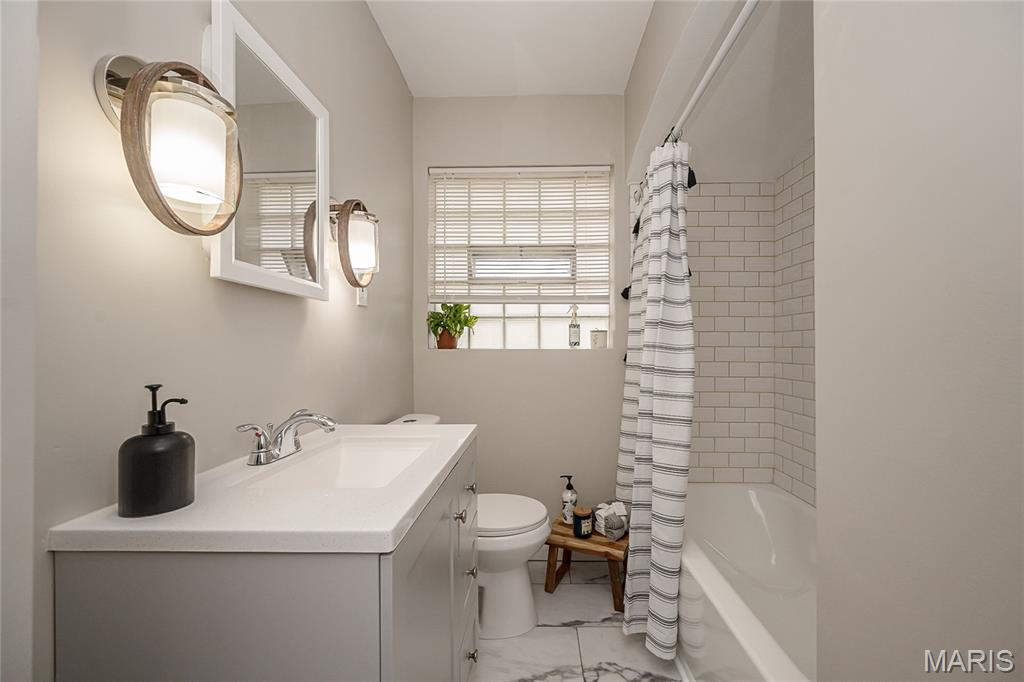 GREENWAY ACRES LOT 20 - Residential