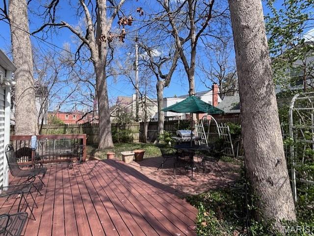 St Louis, Missouri 63122, United States, 4 Bedrooms Bedrooms, ,2 BathroomsBathrooms,Residential,Active,23695