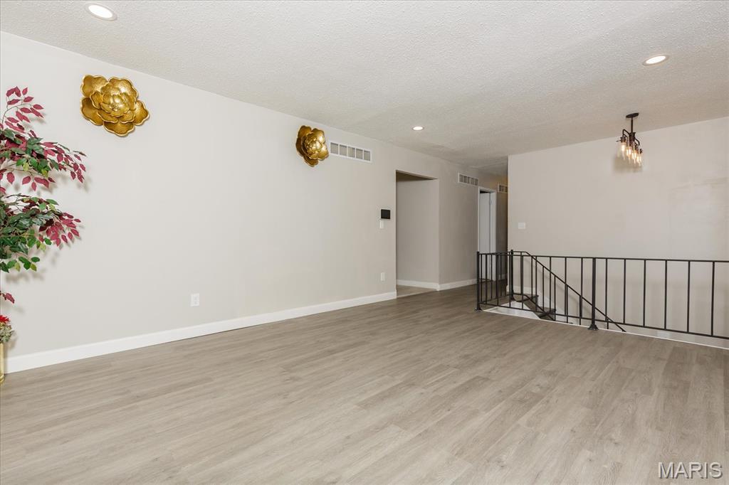 Florissant Estates - Residential