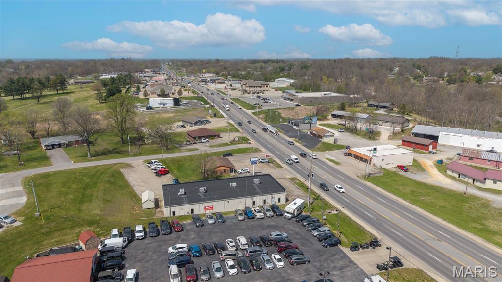 Chrisemma - Commercial Lease