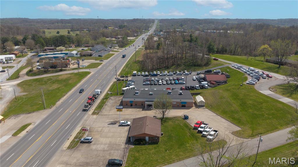 Chrisemma - Commercial Lease