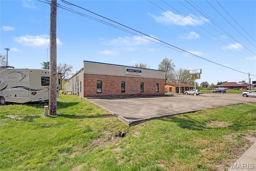 Chrisemma - Commercial Lease