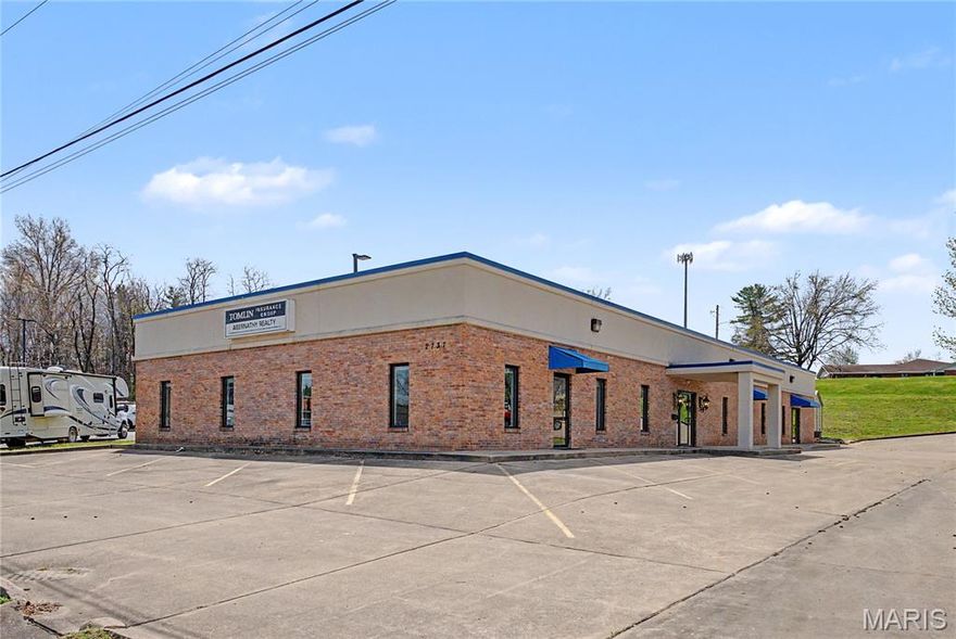 This ±6,000 SF commercial space offers a rare combination of size, flexibility, and location in one of Jackson’s most desirable business corridors. Currently configured as a professional office suite with approximately 20 private offices and multiple conference rooms, the layout can easily accommodate a single user or be demised for multiple tenants. Lease rate is $15/sf/year Gross. The property is well-suited for traditional office users but also presents an excellent opportunity for adaptive reuse, including medical, counseling, education, or service-oriented businesses. With ample parking (29 spaces) and strong traffic counts, the site is ideal for users who benefit from both visibility and accessibility. Whether you're an established business looking to expand or a new concept seeking a strategic location, this space offers the flexibility to meet a wide range of operational needs.

Positioned along East Jackson Boulevard, one of the most heavily trafficked commercial corridors in Jackson, this property benefits from exceptional visibility and accessibility. The surrounding area is a thriving retail hub featuring a strong mix of national, regional, and local businesses that drive consistent daily traffic. Its proximity to major thoroughfares and established commercial development makes this an ideal location for businesses seeking high exposure and convenience for both employees and customers. The corridor’s continued growth and strong consumer activity create a dynamic environment well-suited for a wide variety of commercial uses.