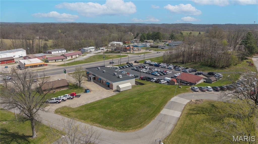 Chrisemma - Commercial Lease