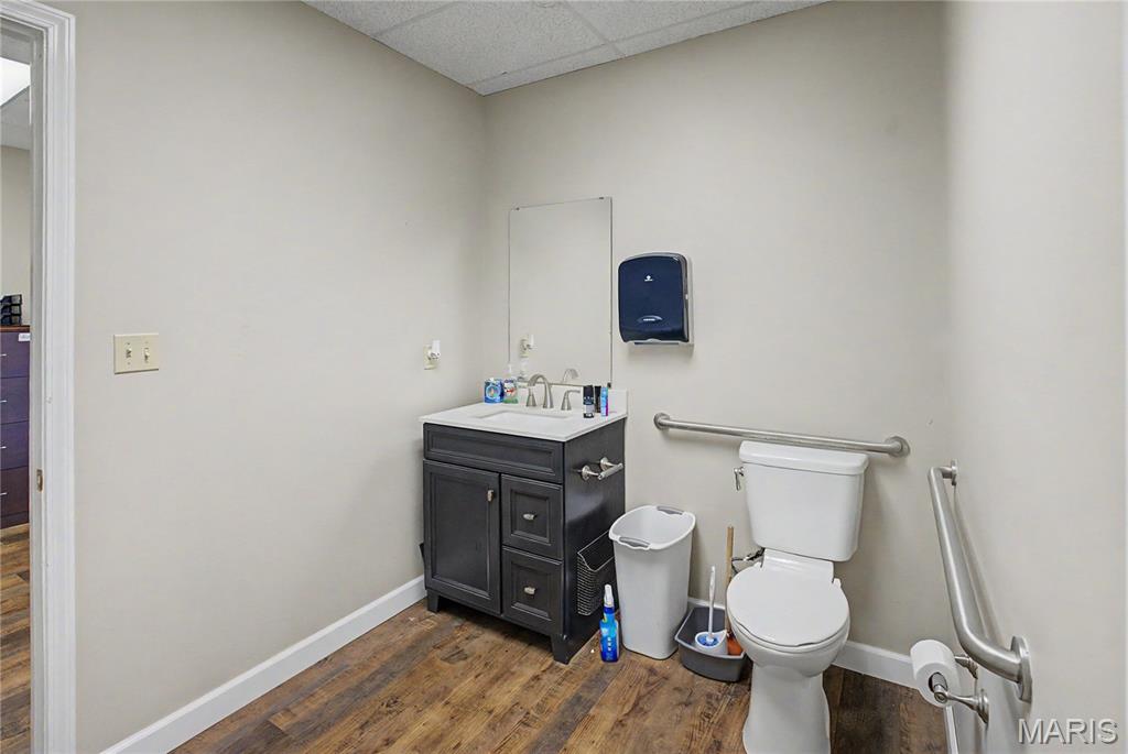 Chrisemma - Commercial Lease