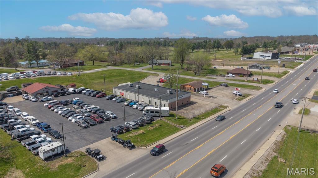 Chrisemma - Commercial Lease