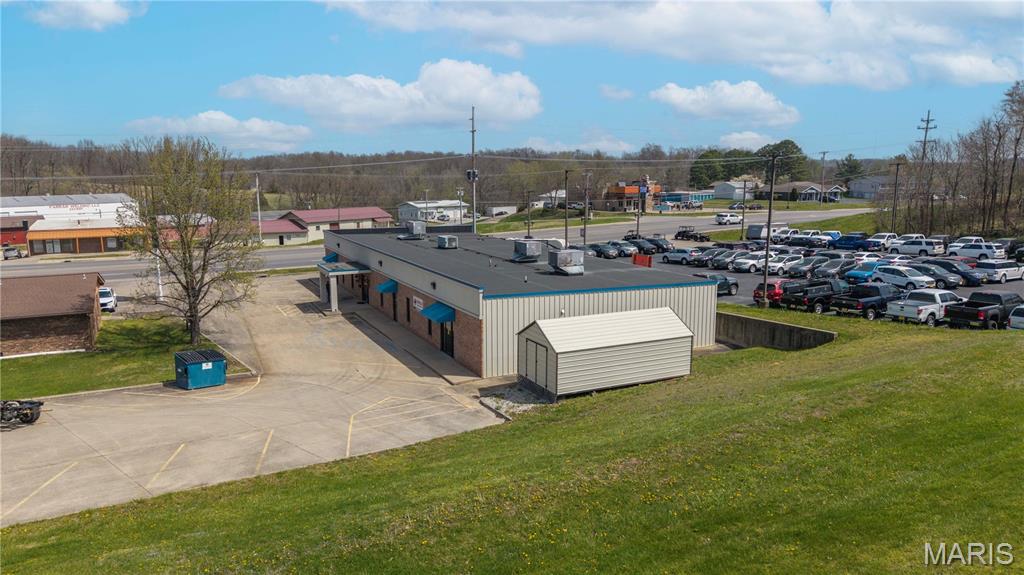 Chrisemma - Commercial Lease