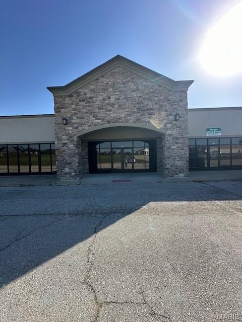Stonehurst Bus Center - Commercial Lease