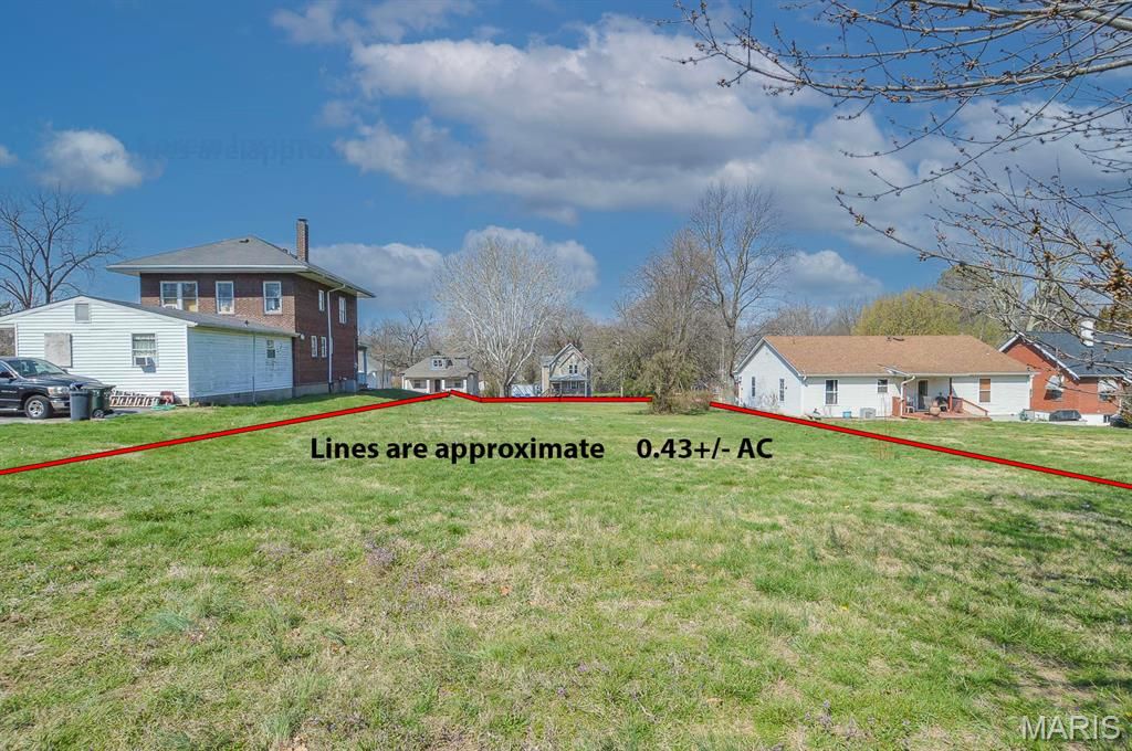 Photo of 3420 Brown Road, St Louis, MO 63114 (MLS # 26020096)