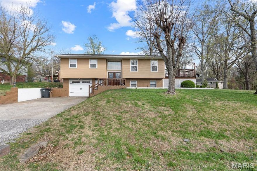 Welcome to 1426 N. Clark Ave. a charming 3-bedroom, 2 full bath home perfectly positioned on a corner lot at the end of a quiet, low-traffic street. This added privacy and minimal through traffic make it an ideal setting for comfortable everyday living.
The property offers ample parking, featuring a one-car attached garage along with an additional rear driveway perfect for extra vehicles or guests. Major exterior updates include a new roof and siding installed in 2021, providing both peace of mind and strong curb appeal.

Inside, the home welcomes you with a cozy, well-maintained feel. With thoughtful updates already in place, it offers a move-in ready experience while still leaving room for the next owner to add their own personal style.

Step outside to enjoy the spacious deck, a great space for relaxing, entertaining, or taking in the warmer days ahead.

This property offers the perfect blend of comfort, updates, and potential, all in a peaceful setting. Schedule your showing today!