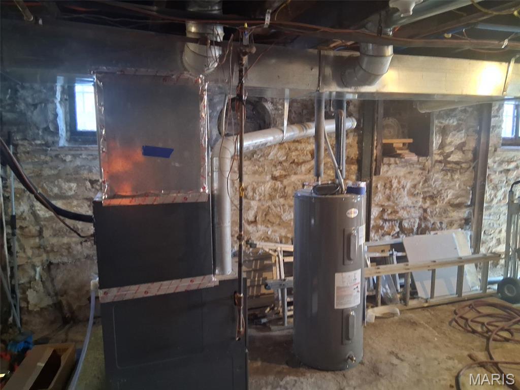 Lucas & Hunt Add - Residential Income