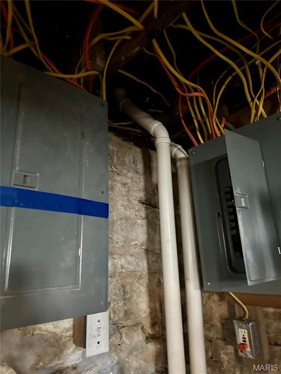 Lucas & Hunt Add - Residential Income