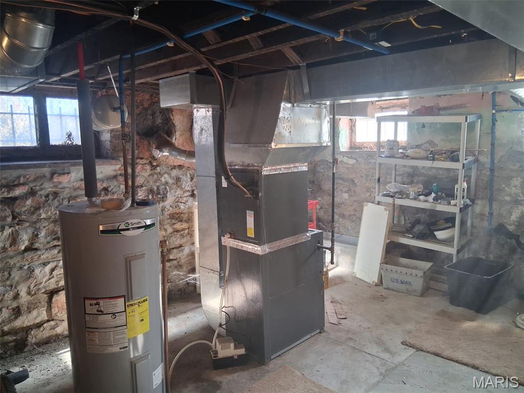 Lucas & Hunt Add - Residential Income