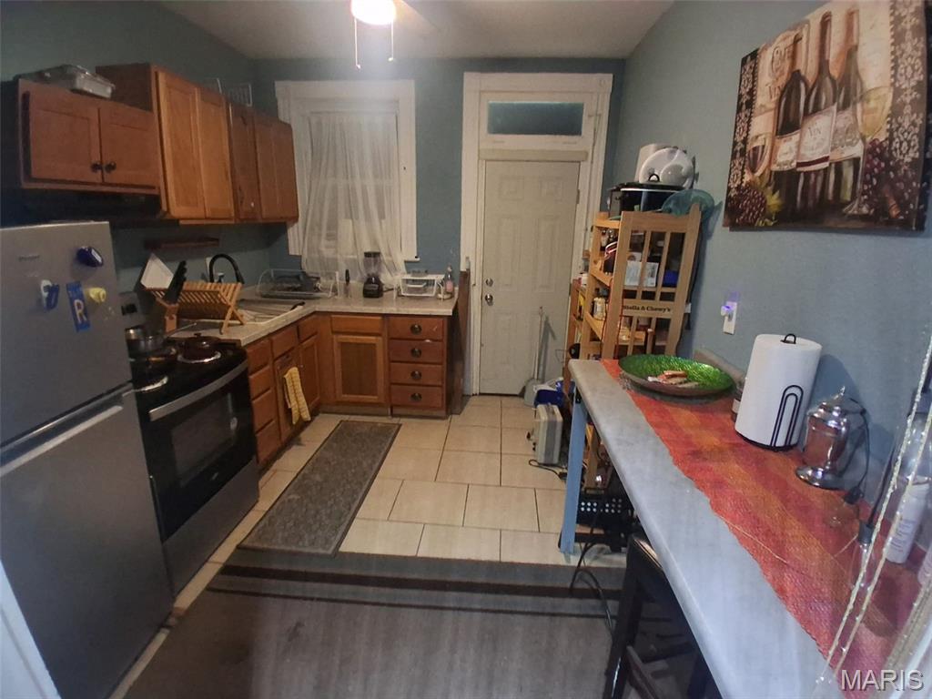 Lucas & Hunt Add - Residential Income