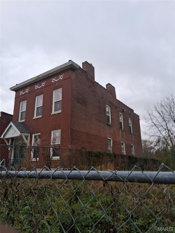 Lucas & Hunt Add - Residential Income