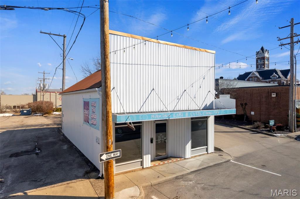 City/Perryville - Commercial Sale