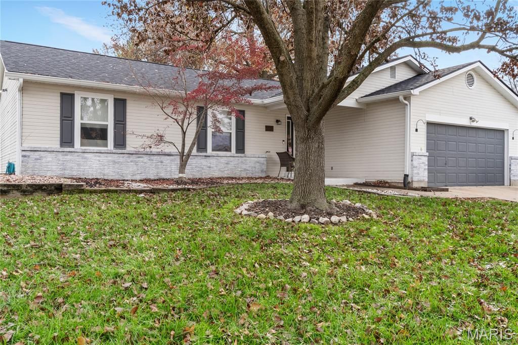 Photo of 106 Mount Olympus Court, St Peters, MO 63376 (MLS # 25077272)