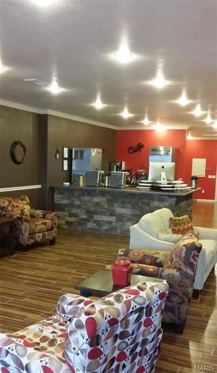 Pollocks Add - Commercial Sale