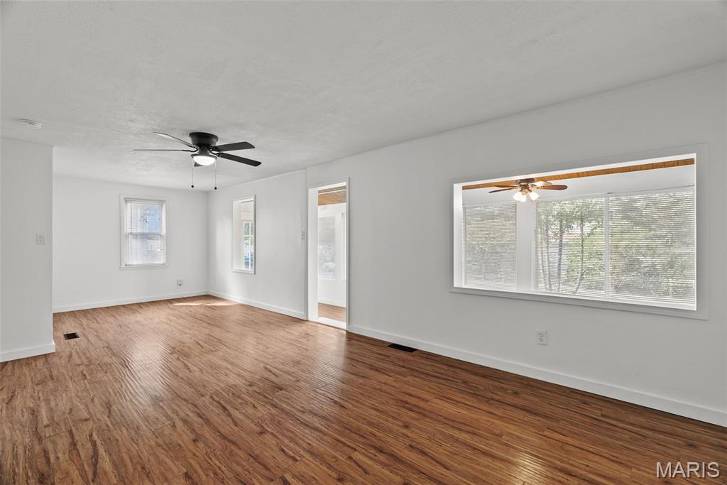 Leondale Terrace - Residential