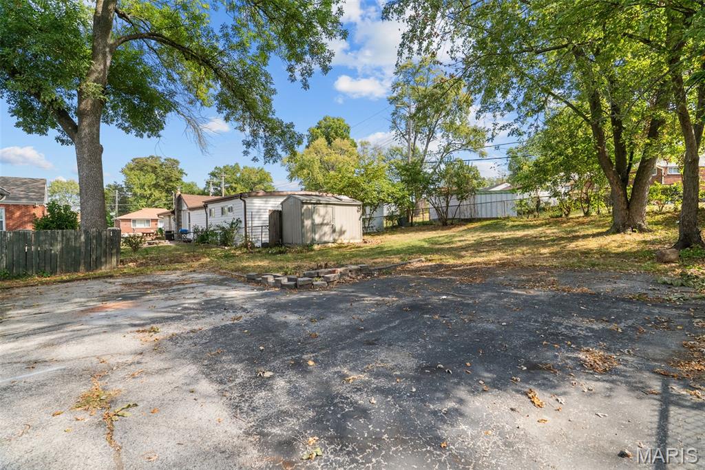 Leondale Terrace - Residential