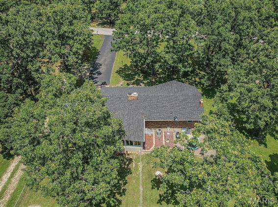 WHISPERING OAKS - Residential