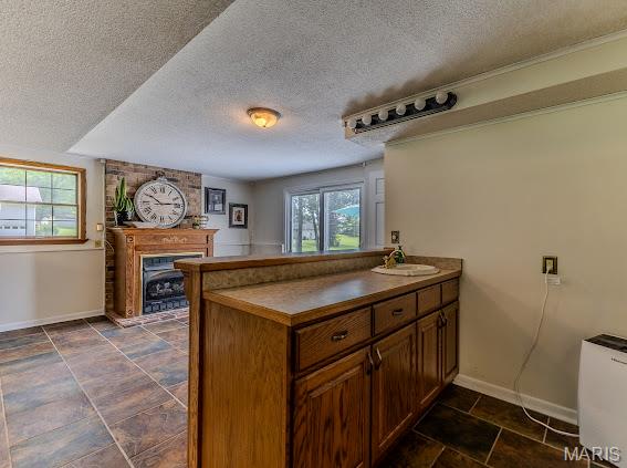 WHISPERING OAKS - Residential