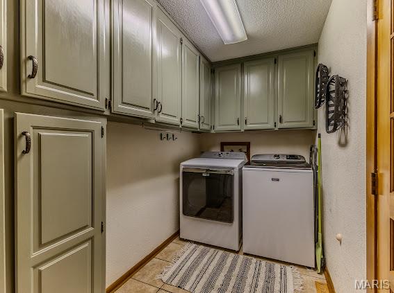 WHISPERING OAKS - Residential