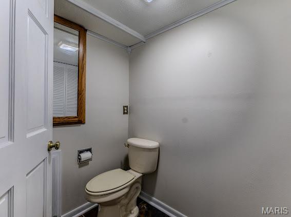 WHISPERING OAKS - Residential