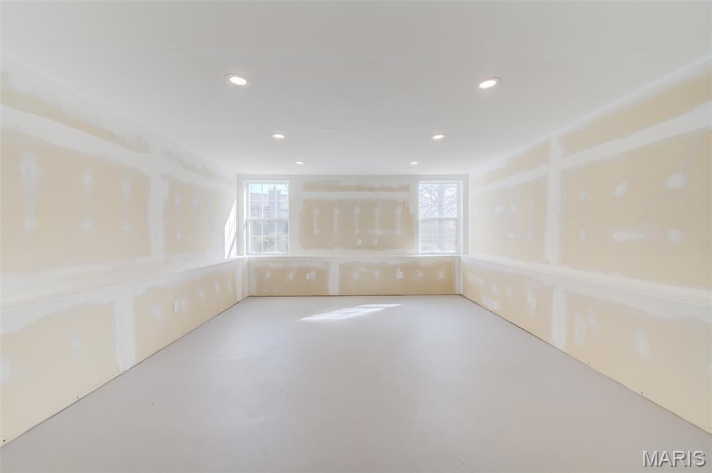 Whitetail Estate - Residential