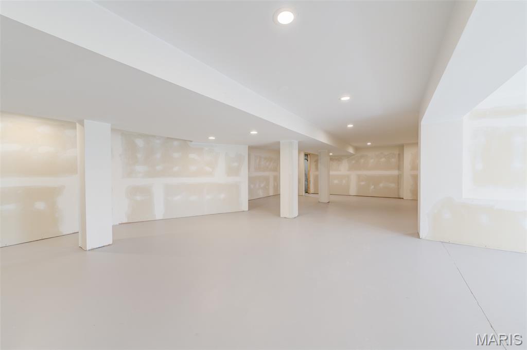 Whitetail Estate - Residential