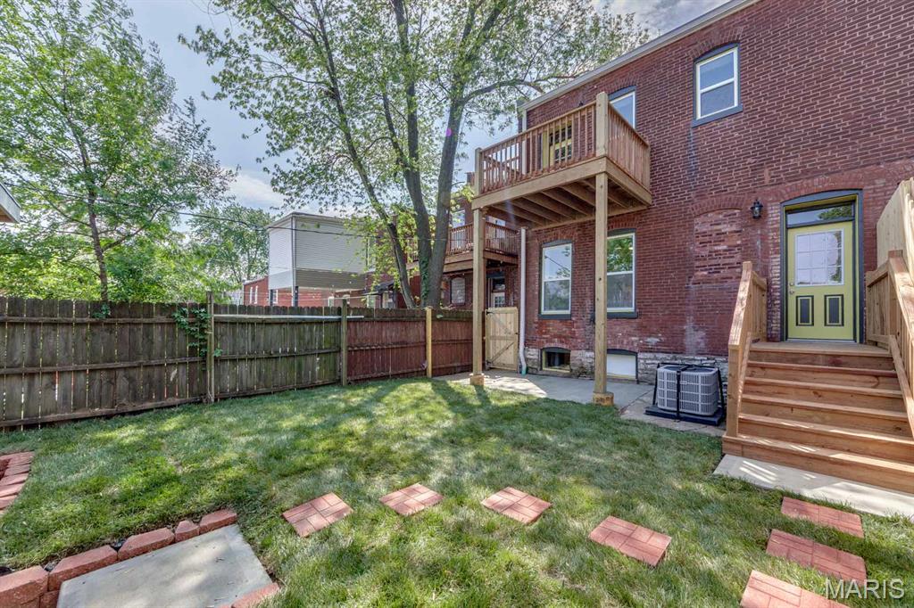 St Louis Commons Add - Residential