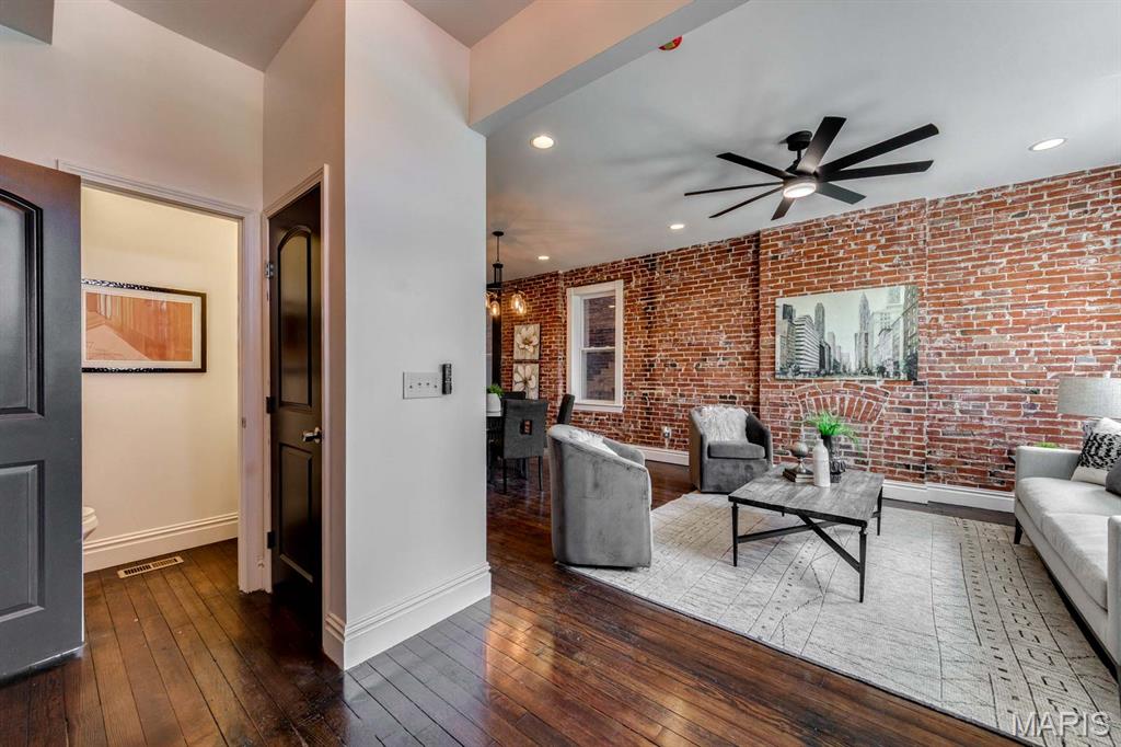 St Louis Commons Add - Residential