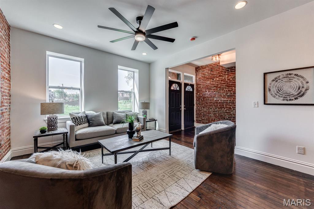 St Louis Commons Add - Residential