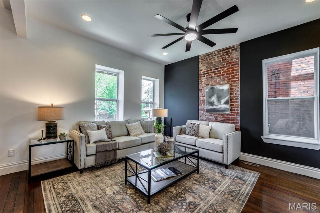 St Louis Commons Add - Residential