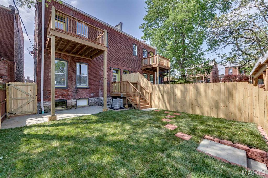 St Louis Commons Add - Residential