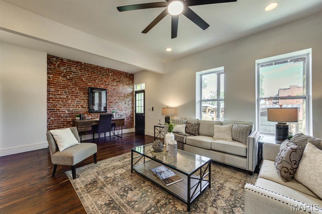 St Louis Commons Add - Residential