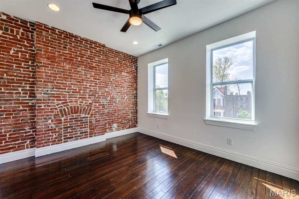 St Louis Commons Add - Residential